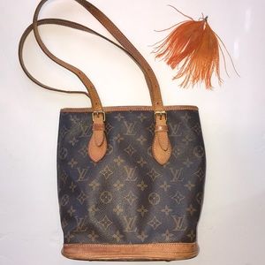 Authentic LOUIS VUITTON Petit Bucket